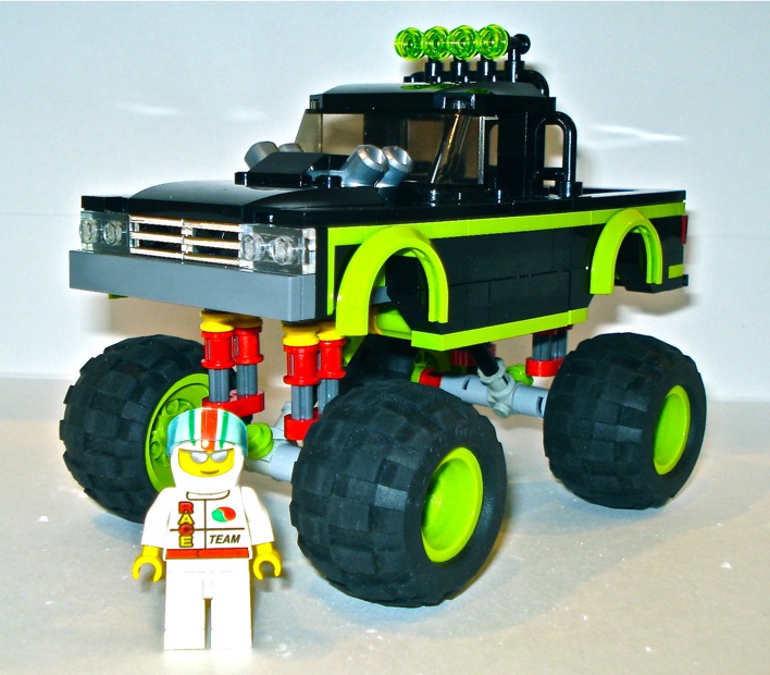 moc_-_juggernaut_04.jpg
