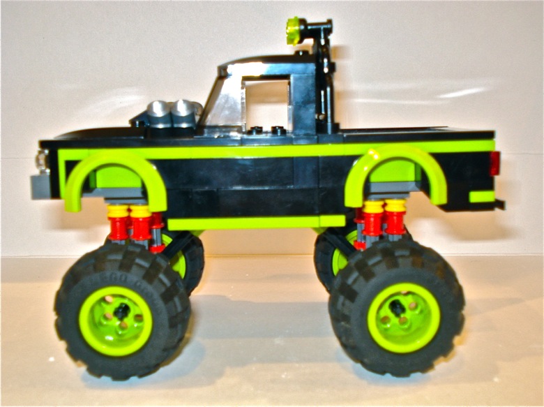 moc_-_juggernaut_05.jpg