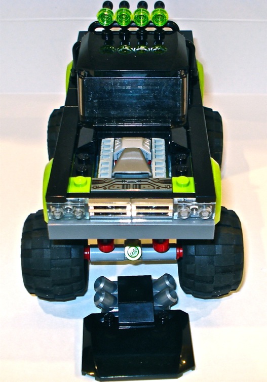 moc_-_juggernaut_06.jpg