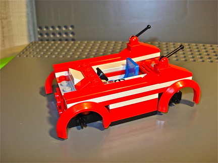 moc_rally_car_25_body_1.jpg