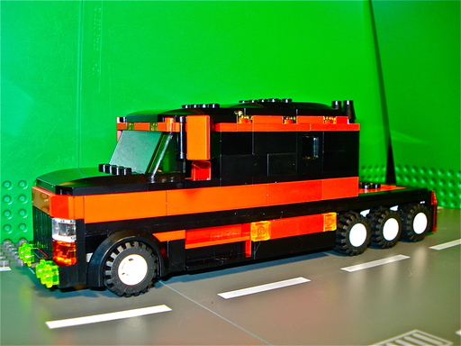 moc_rig_05_red_jacket_sh.jpg