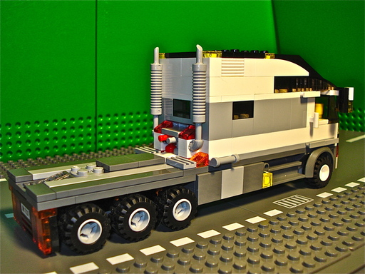 moc_rig_08_fh_super_hauler.jpg