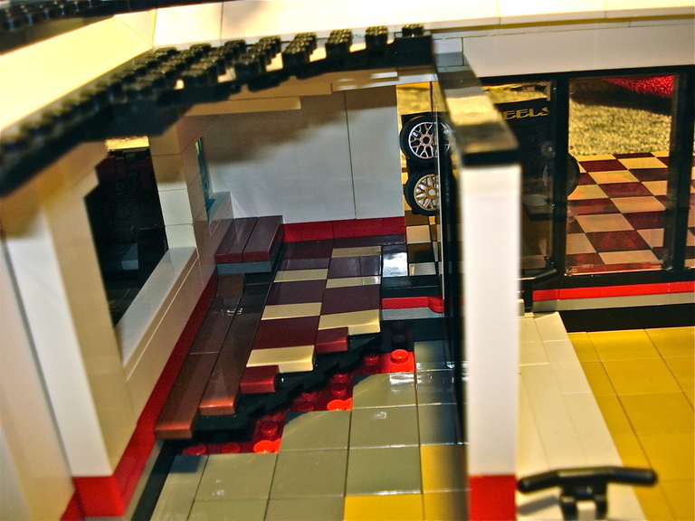 moc_prestige_auto_23_entrance.jpg
