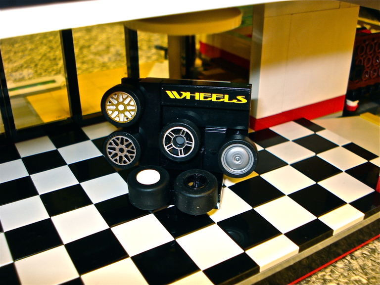 moc_prestige_auto_24_wheel_display.jpg