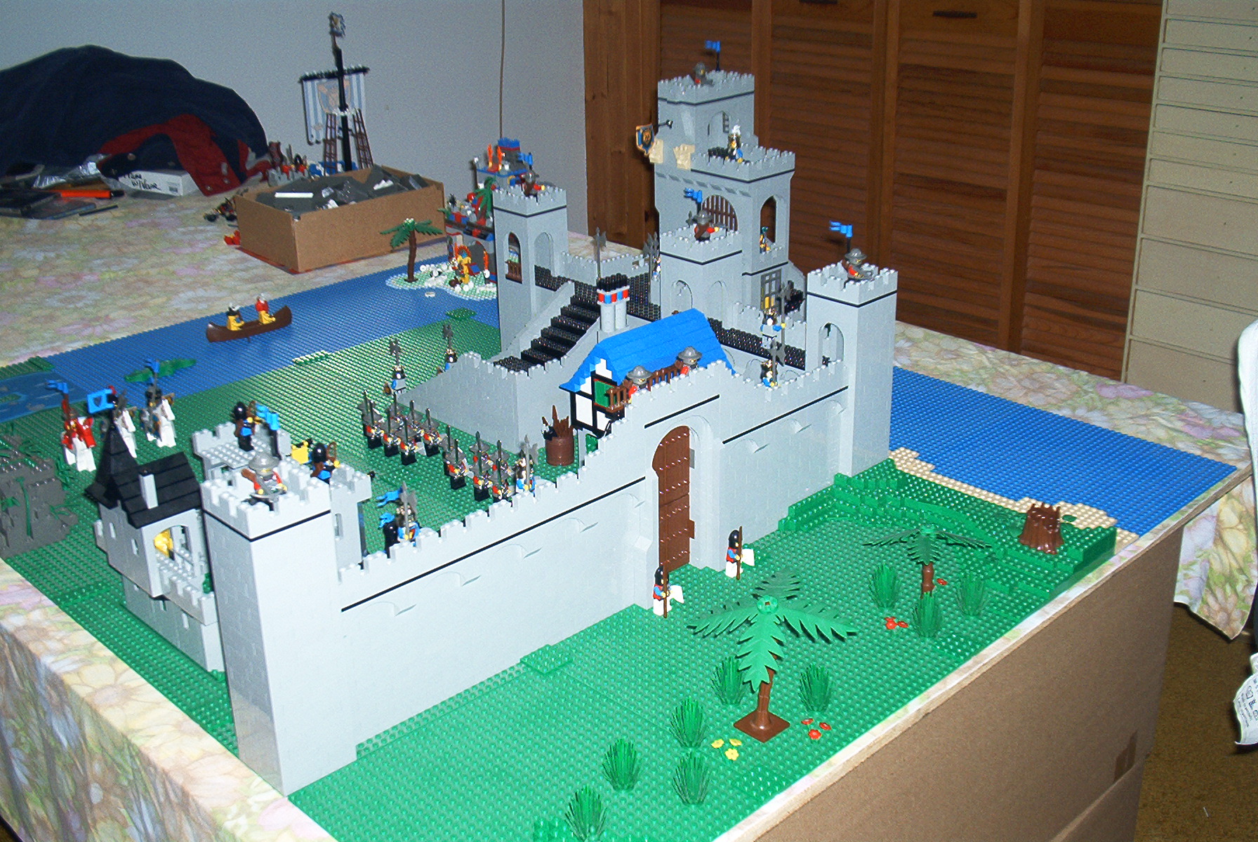 legocastle.jpg