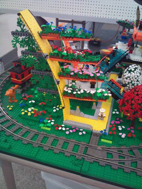 floating_garden_sculpture.jpg