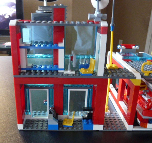 2010_firestation_reception_and_crew_cabin.png