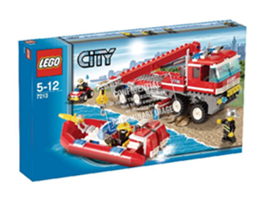 7213_off-road_fire_truck_with_boat_.png
