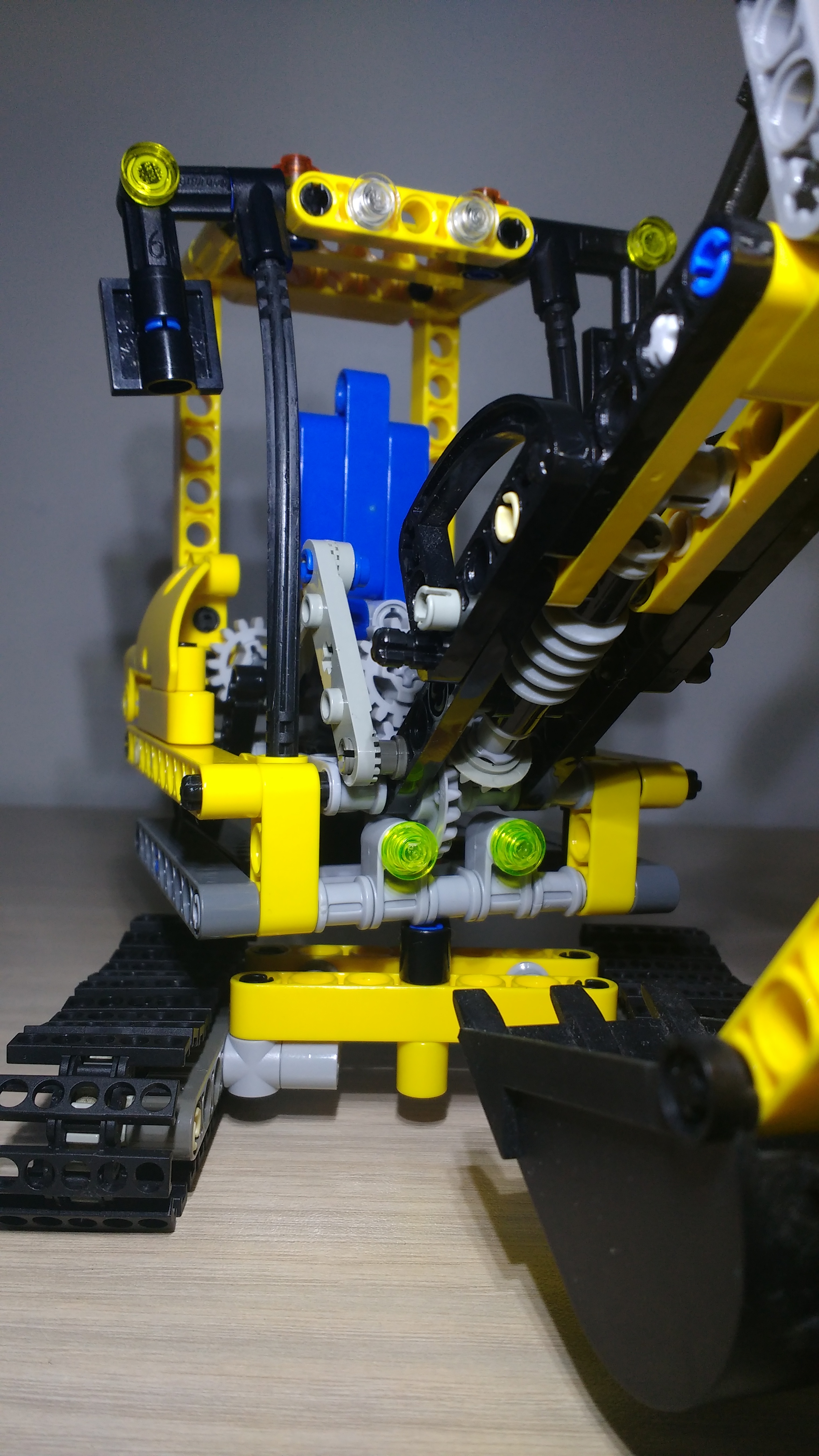 excavator_9.jpg