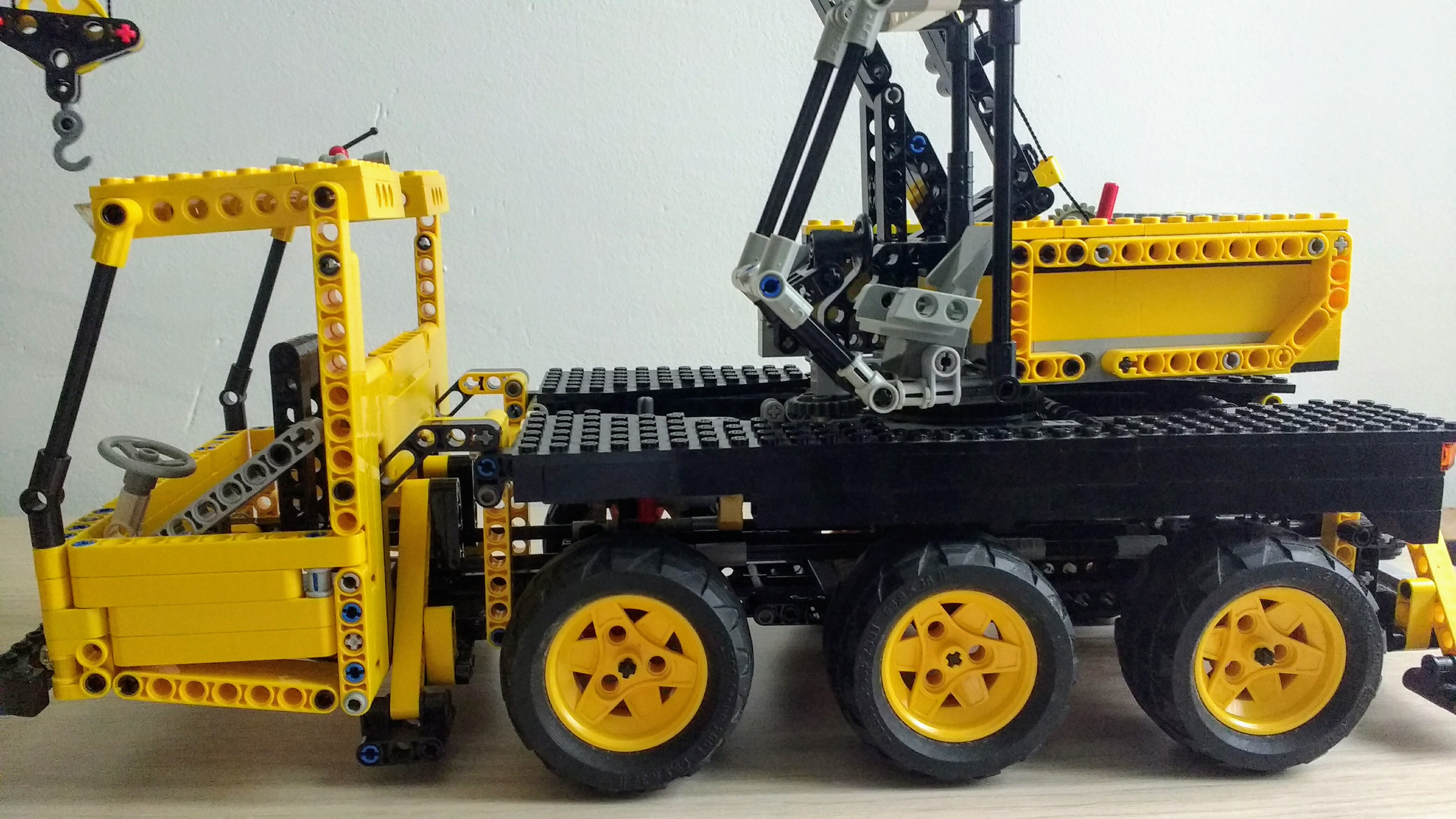 crane_90_machinery.jpg