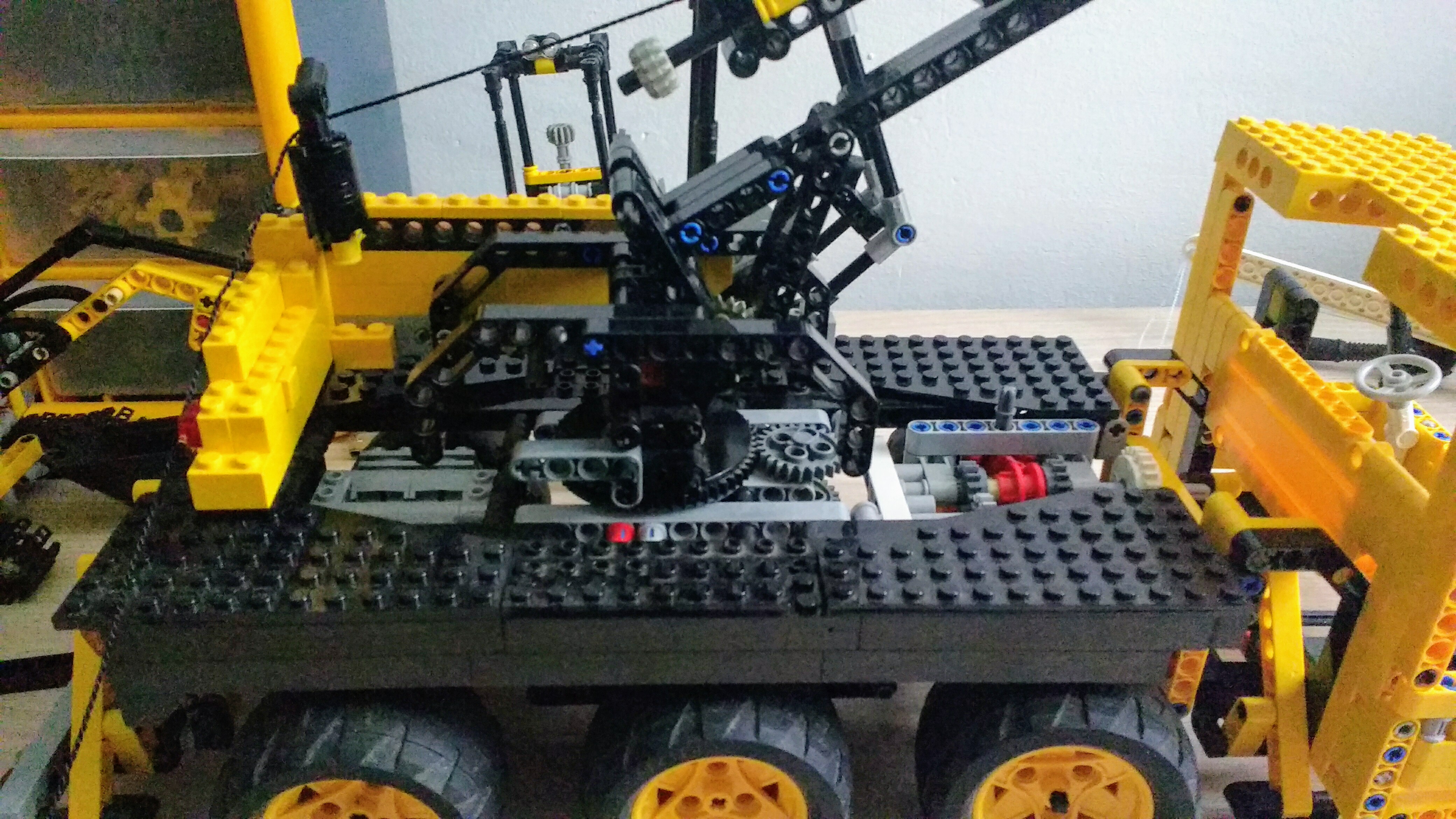 crane_990_machinery.jpg