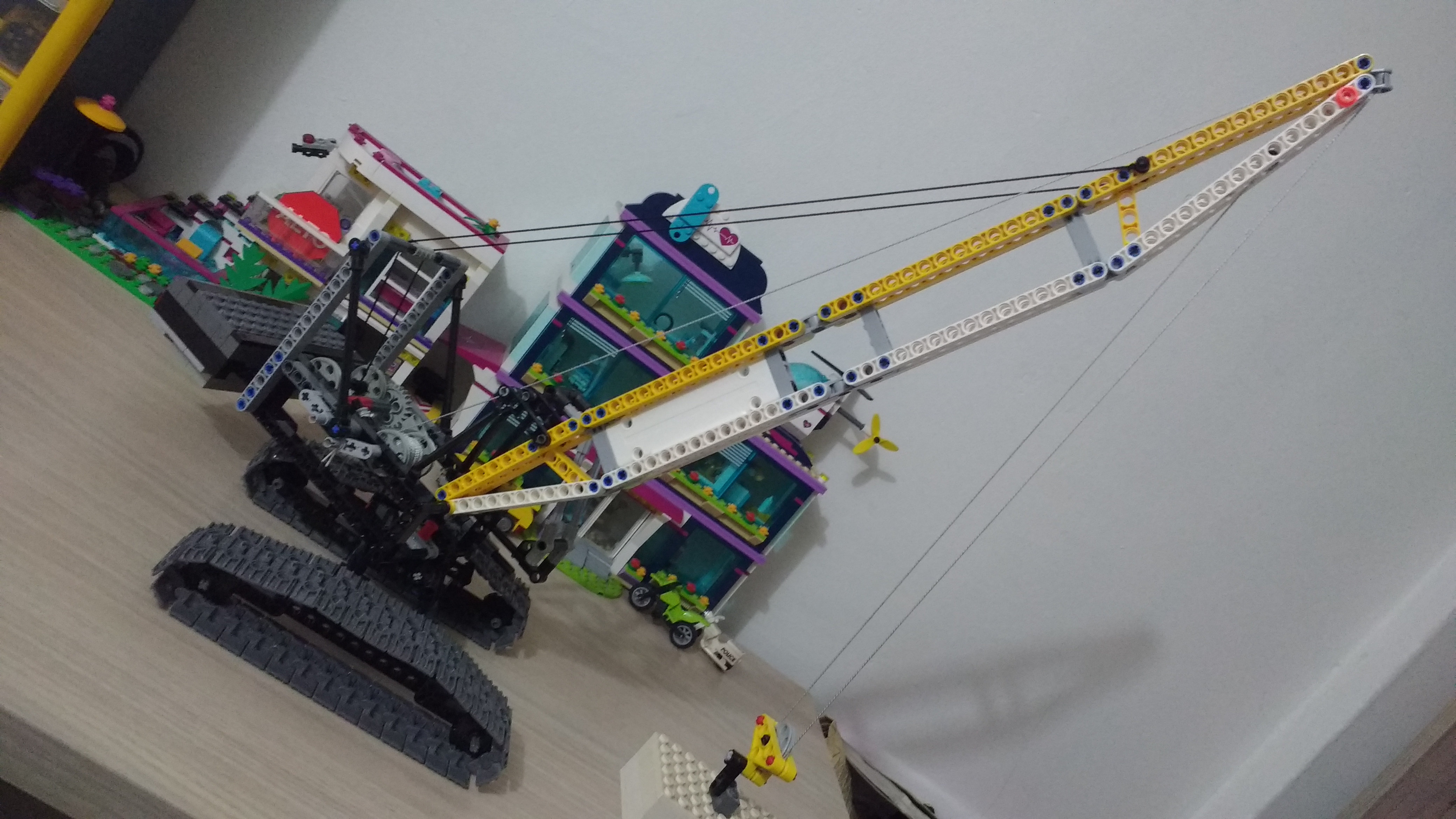 crawler_crane_1.jpg