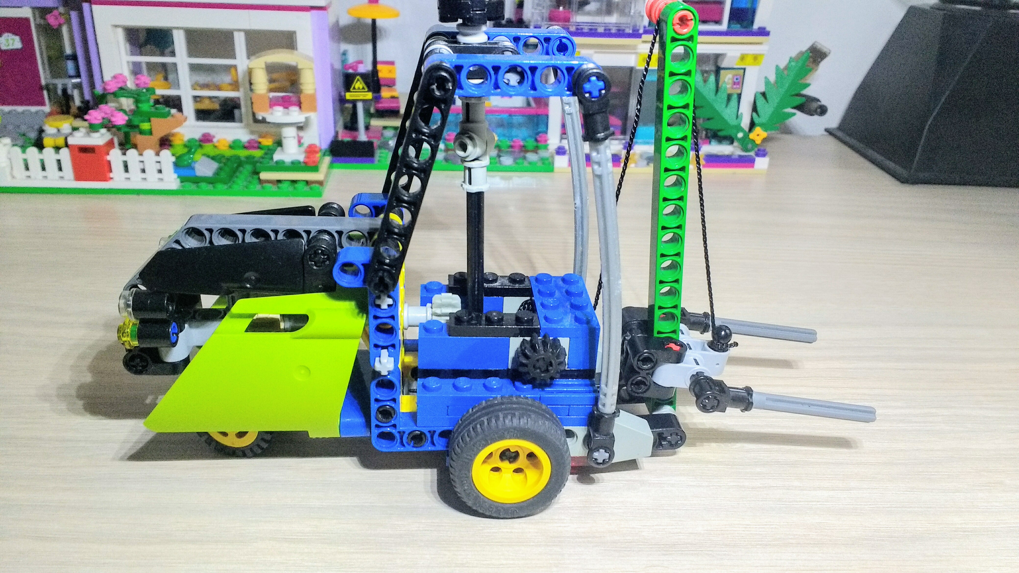 forklift_2.jpg
