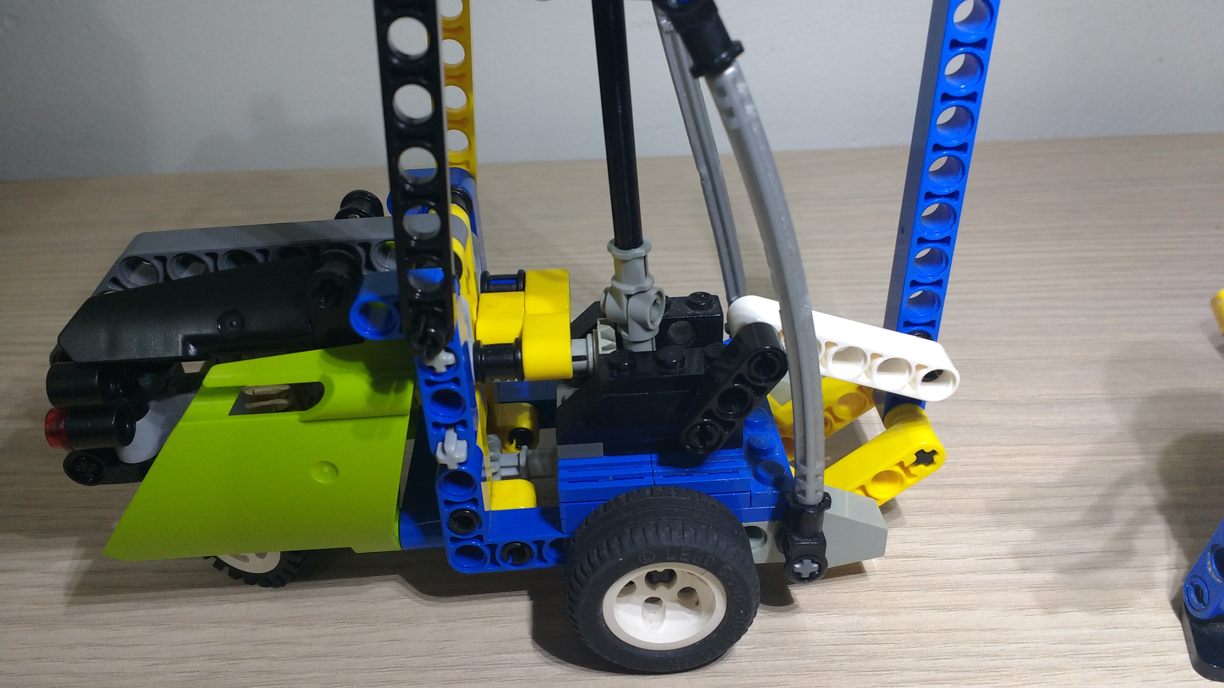 forklift_4.jpg