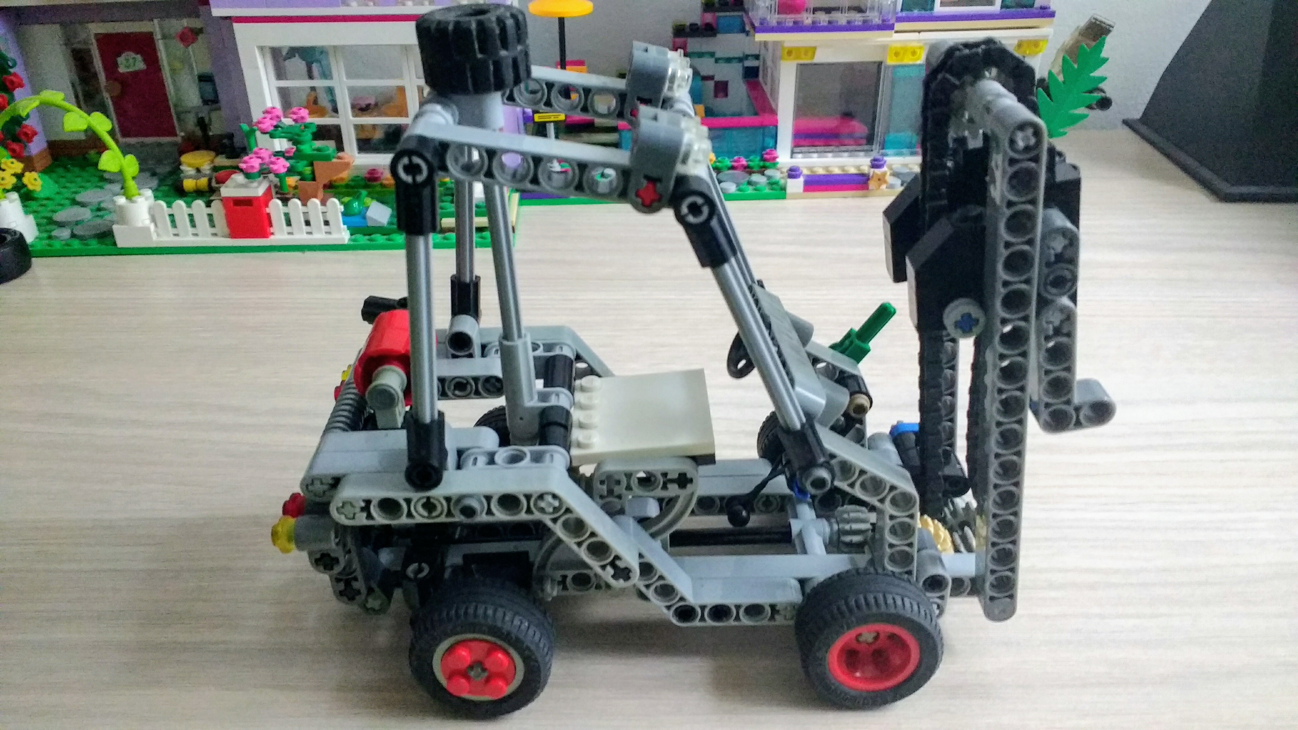forklift_1.jpg
