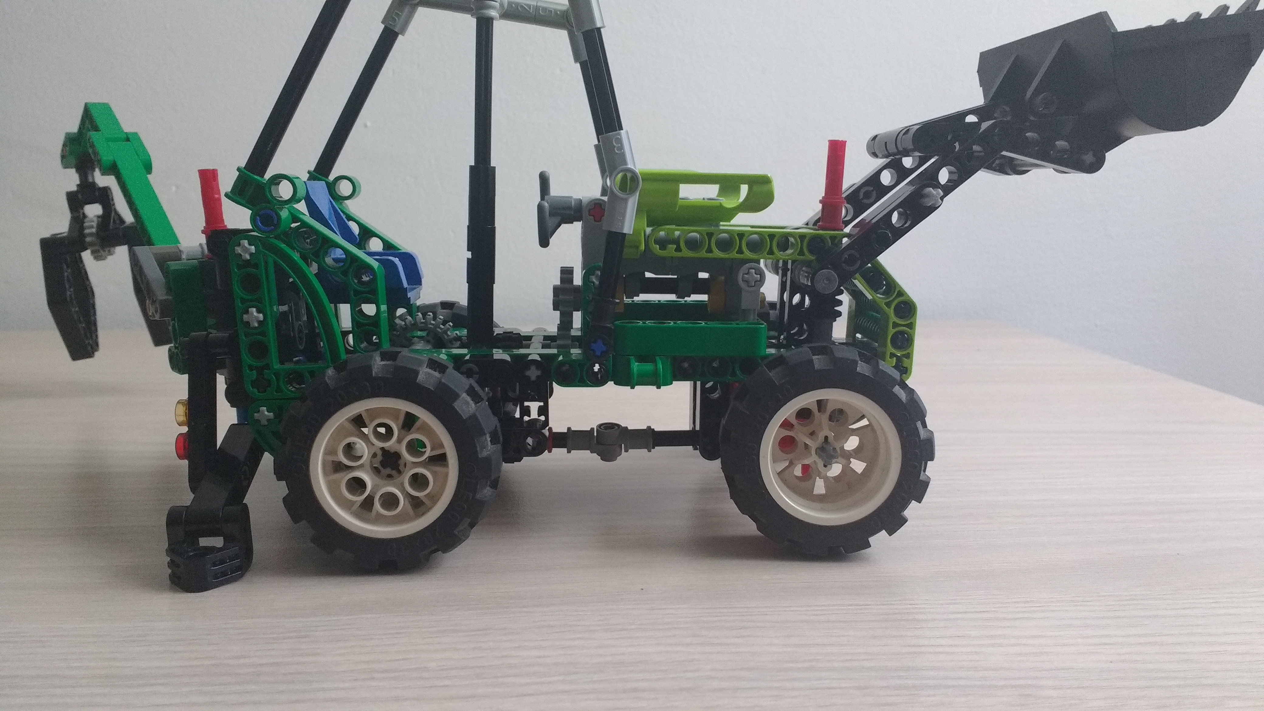 tractor_9.jpg
