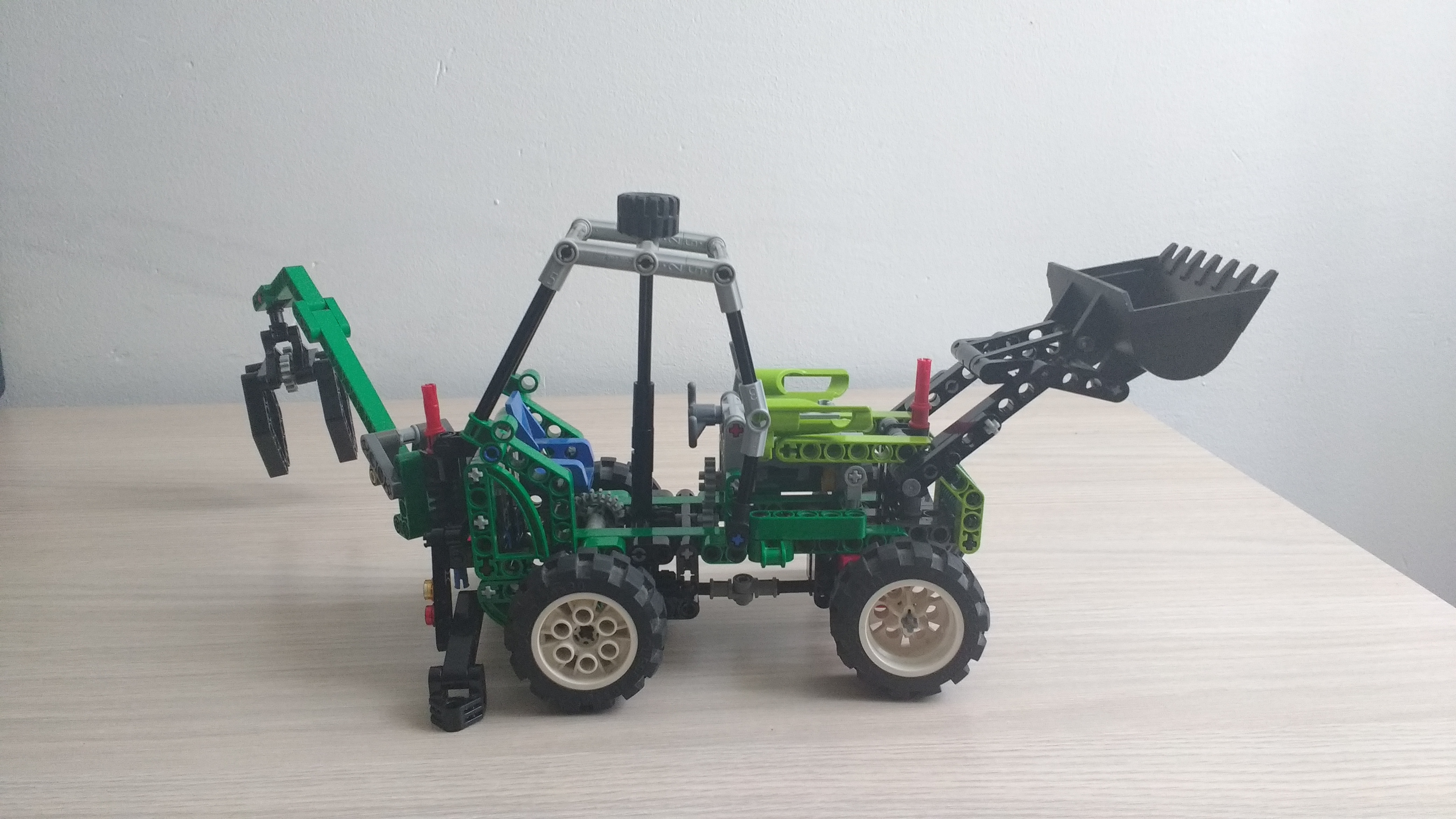tractor_machinery_4.jpg