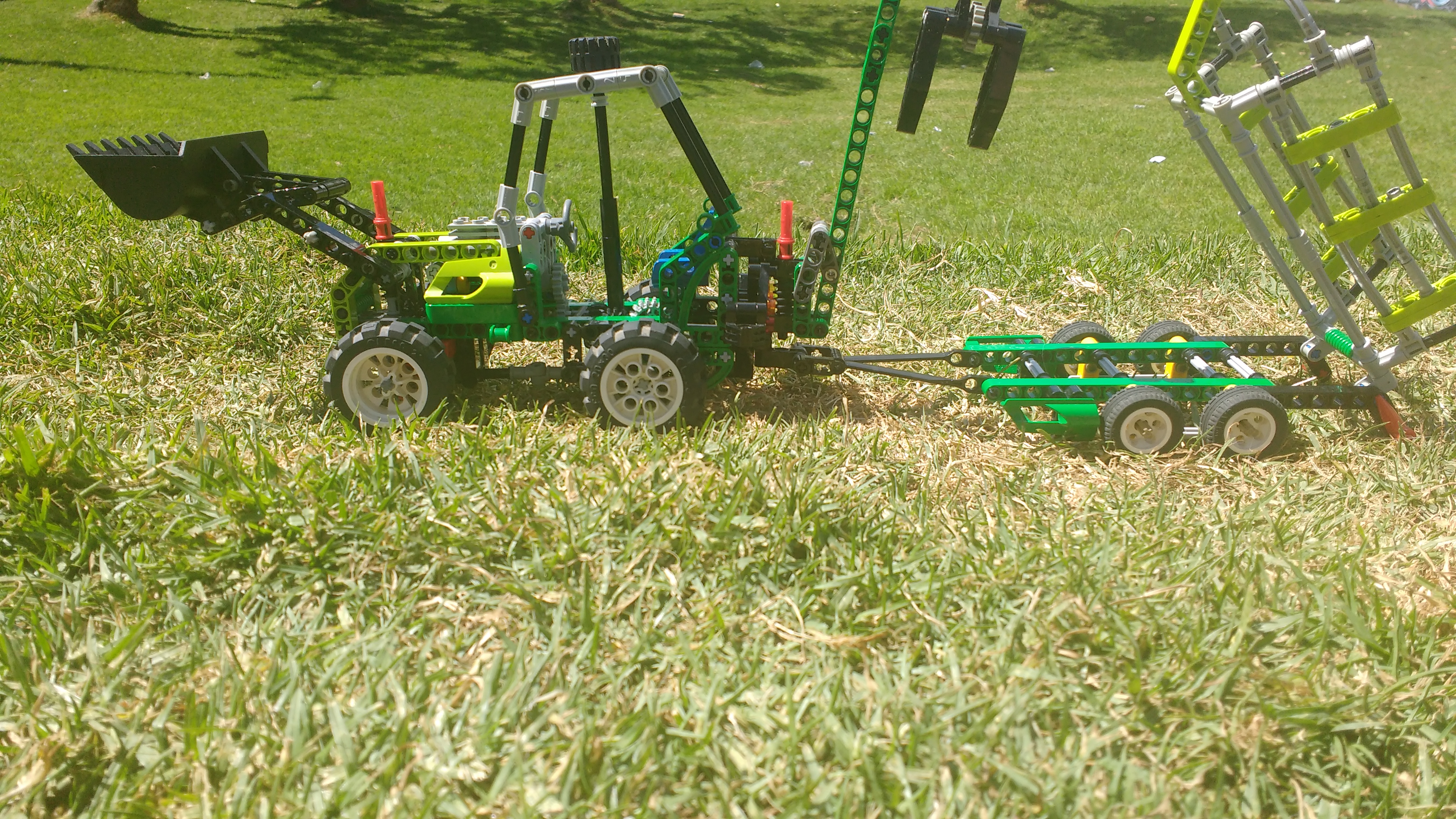 tractor_machinery_93.jpg