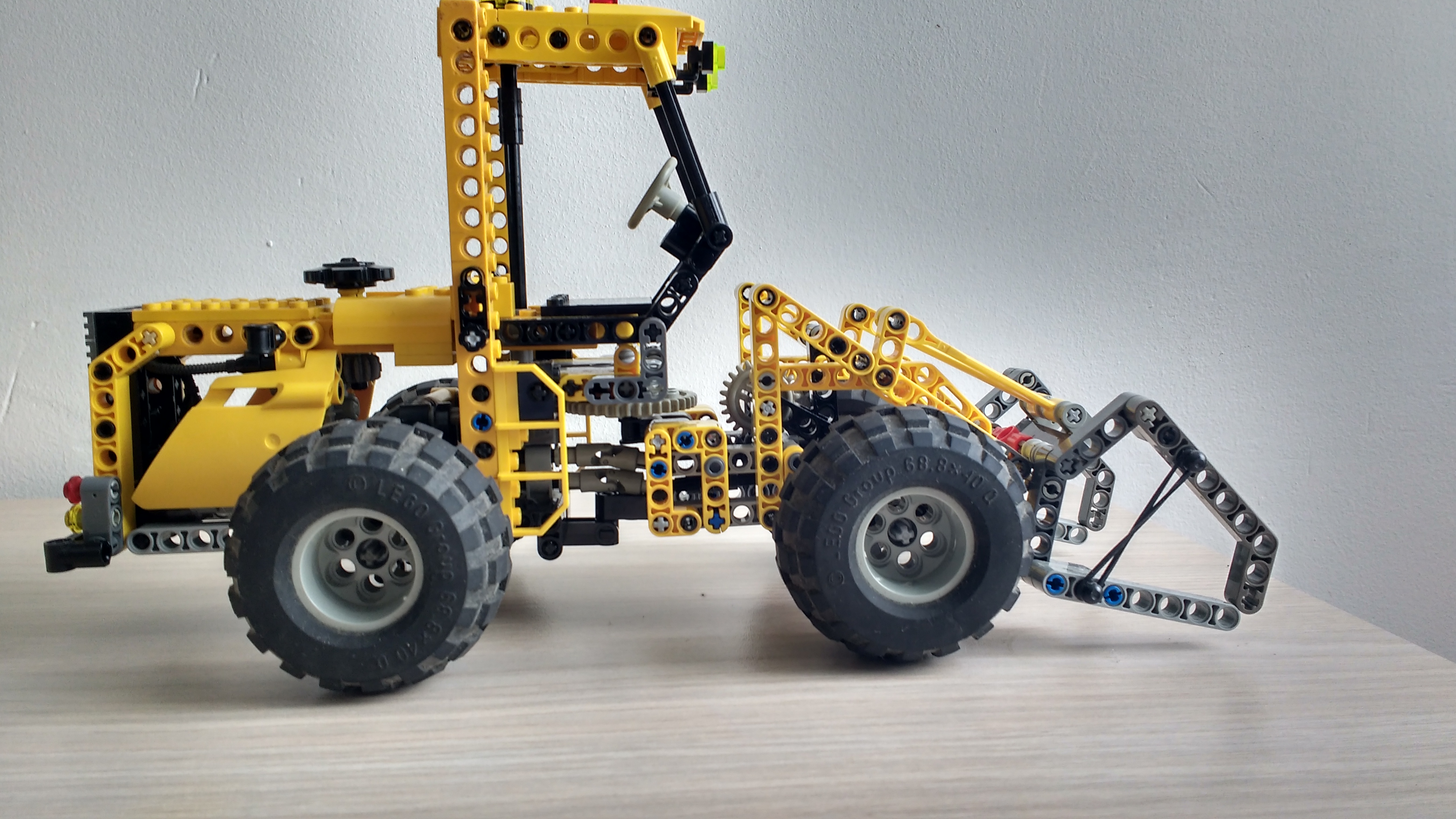 loader_7.jpg