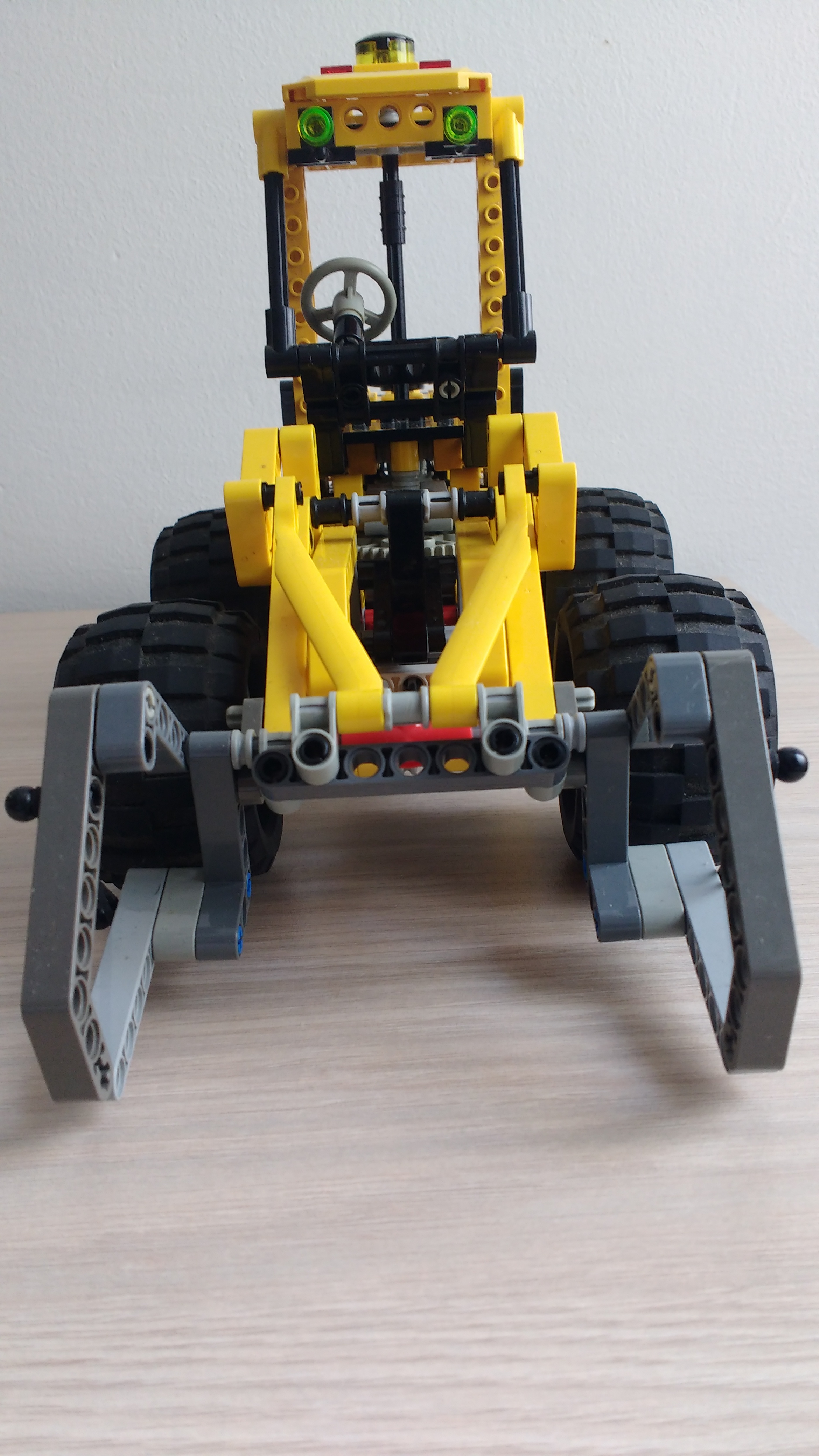 loader_9.jpg