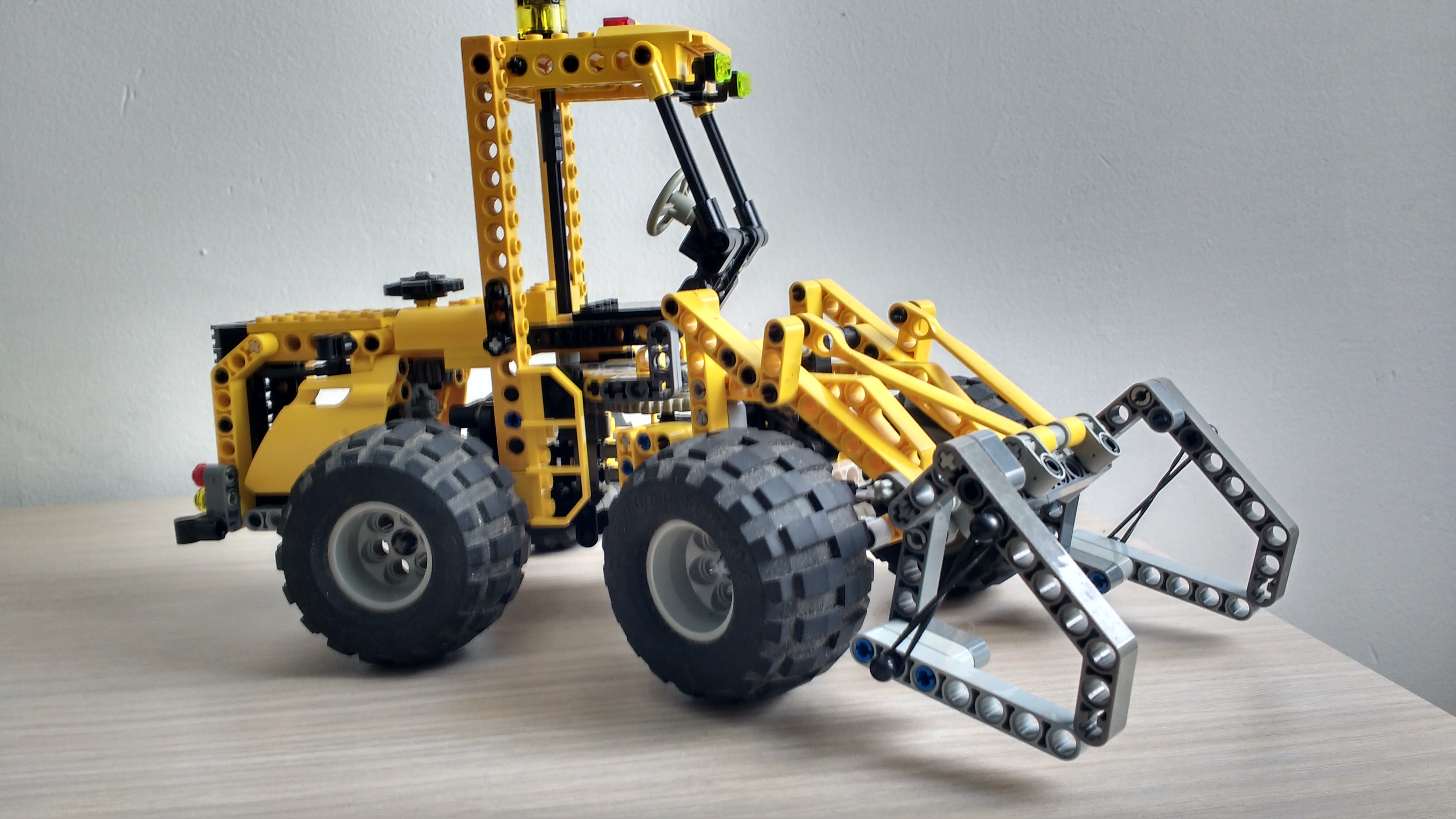 loader_91.jpg