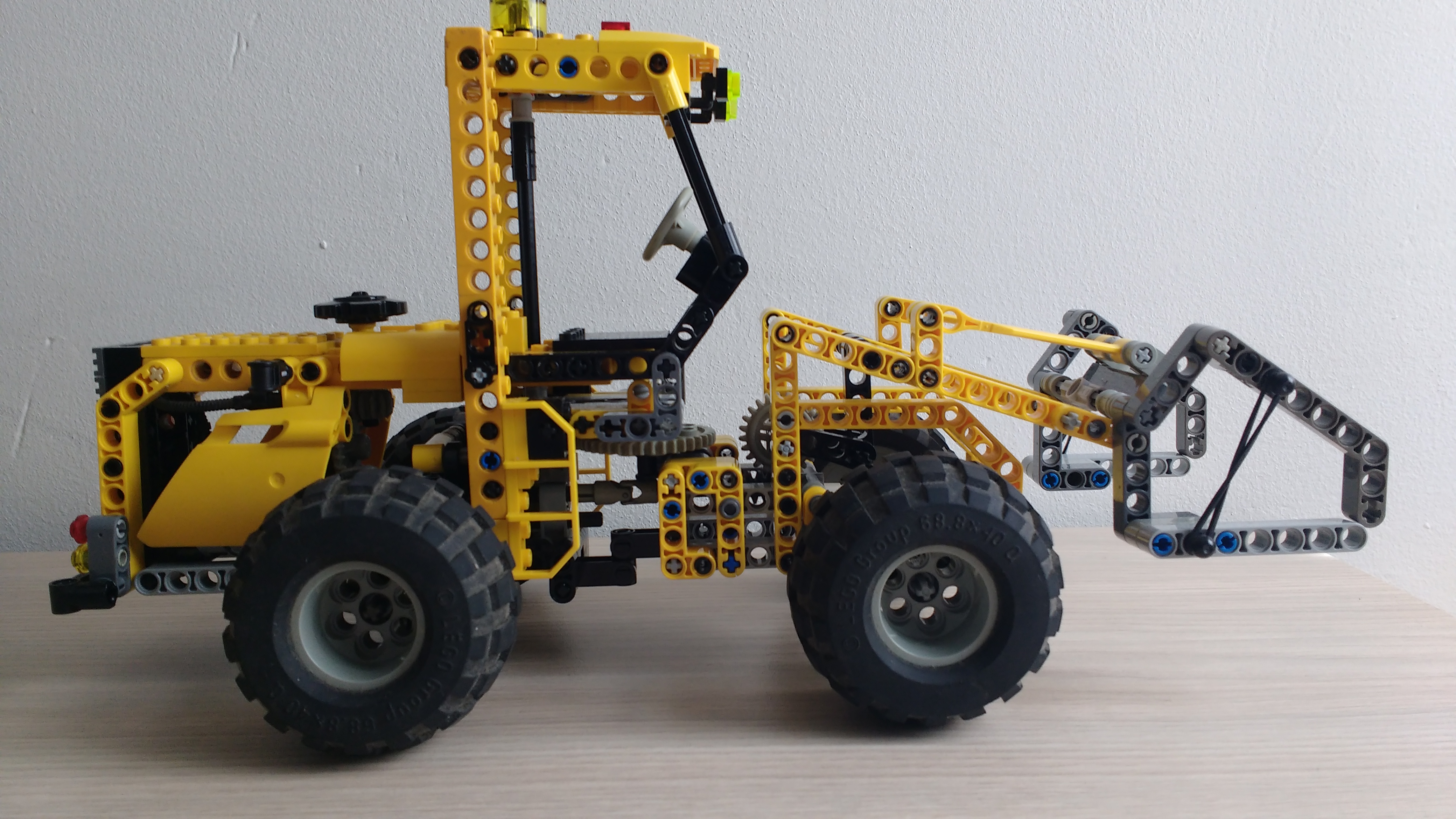 loader_92.jpg