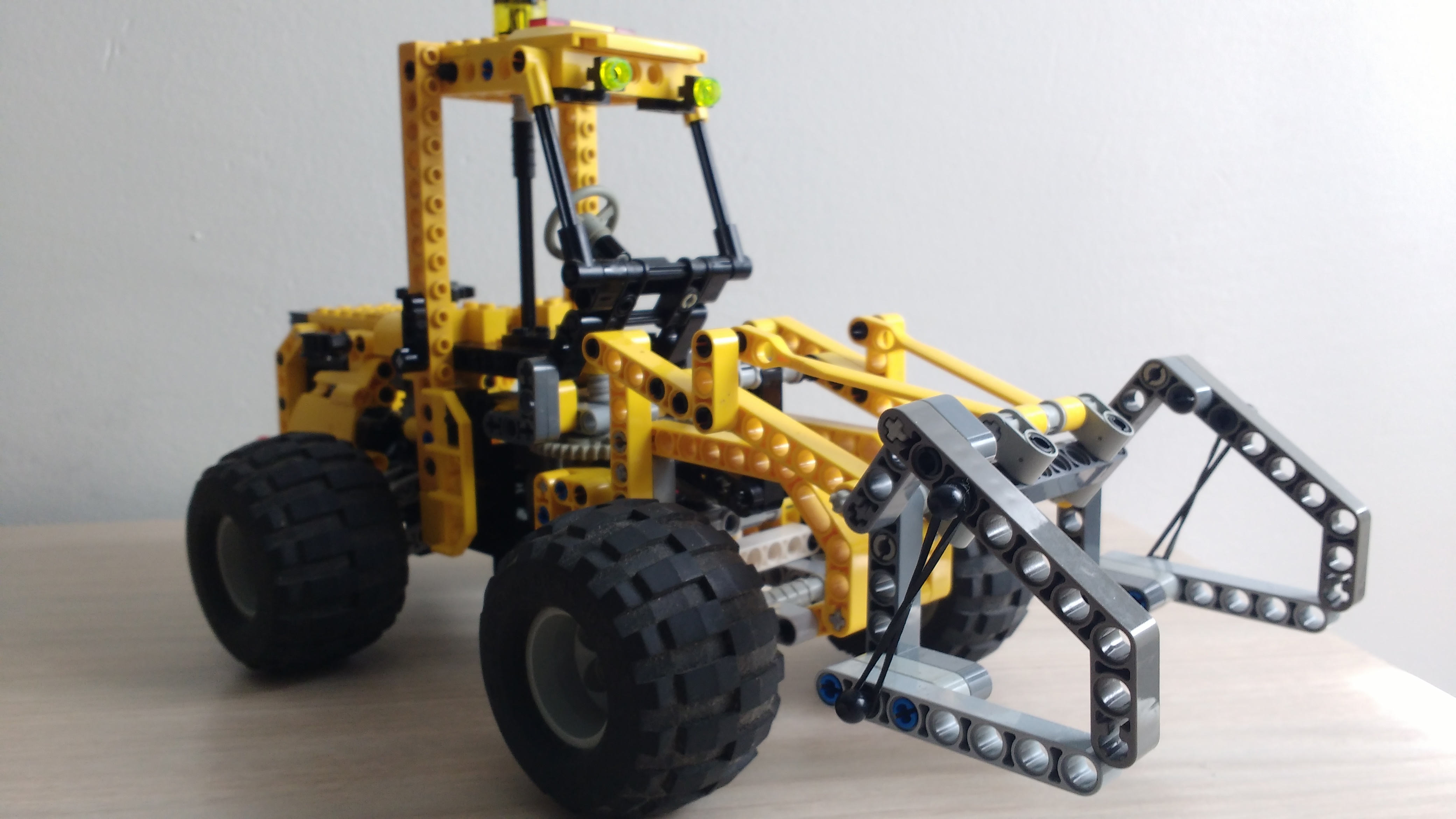 loader_99.jpg