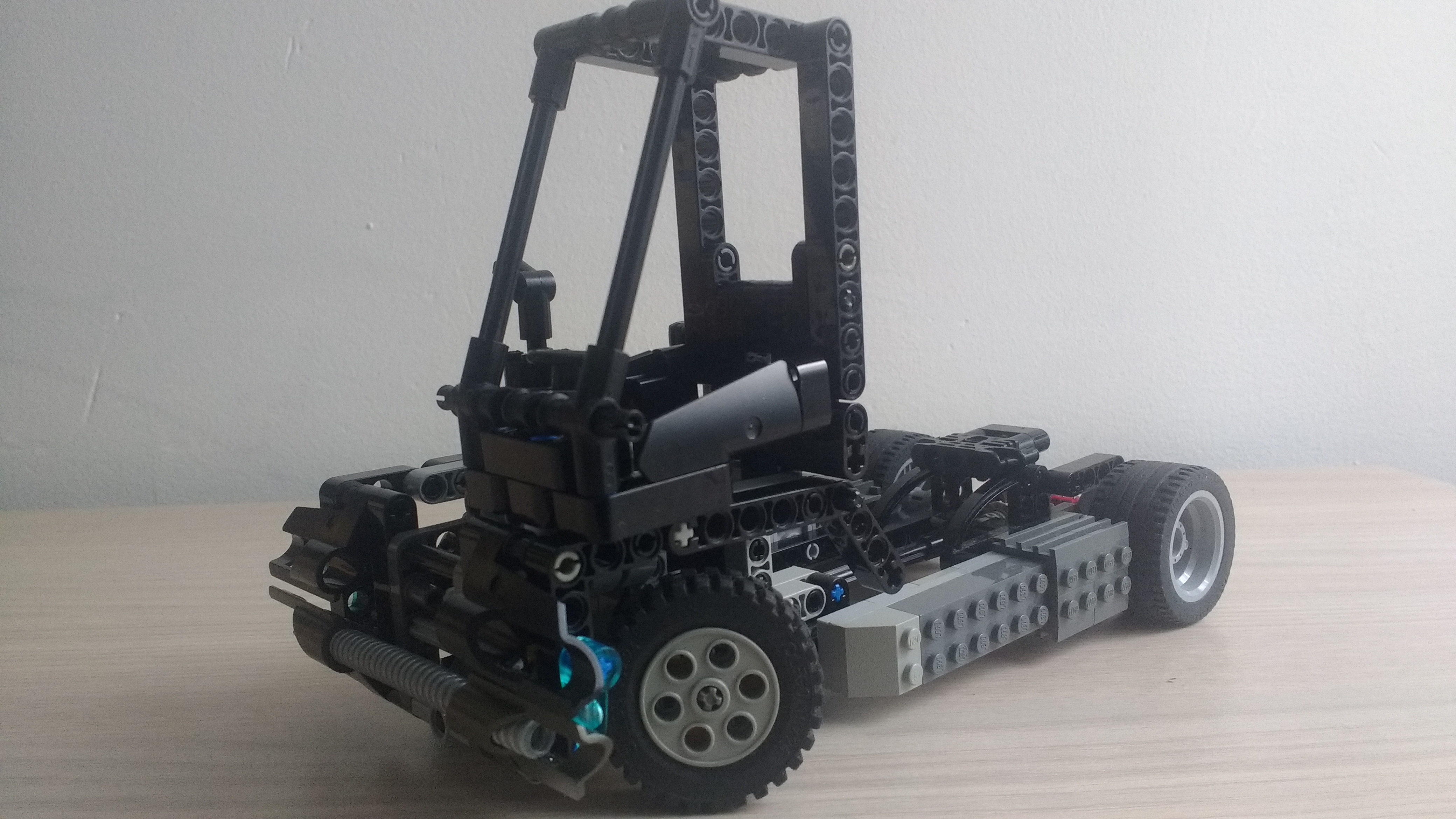 terminal_tractor_5.jpg
