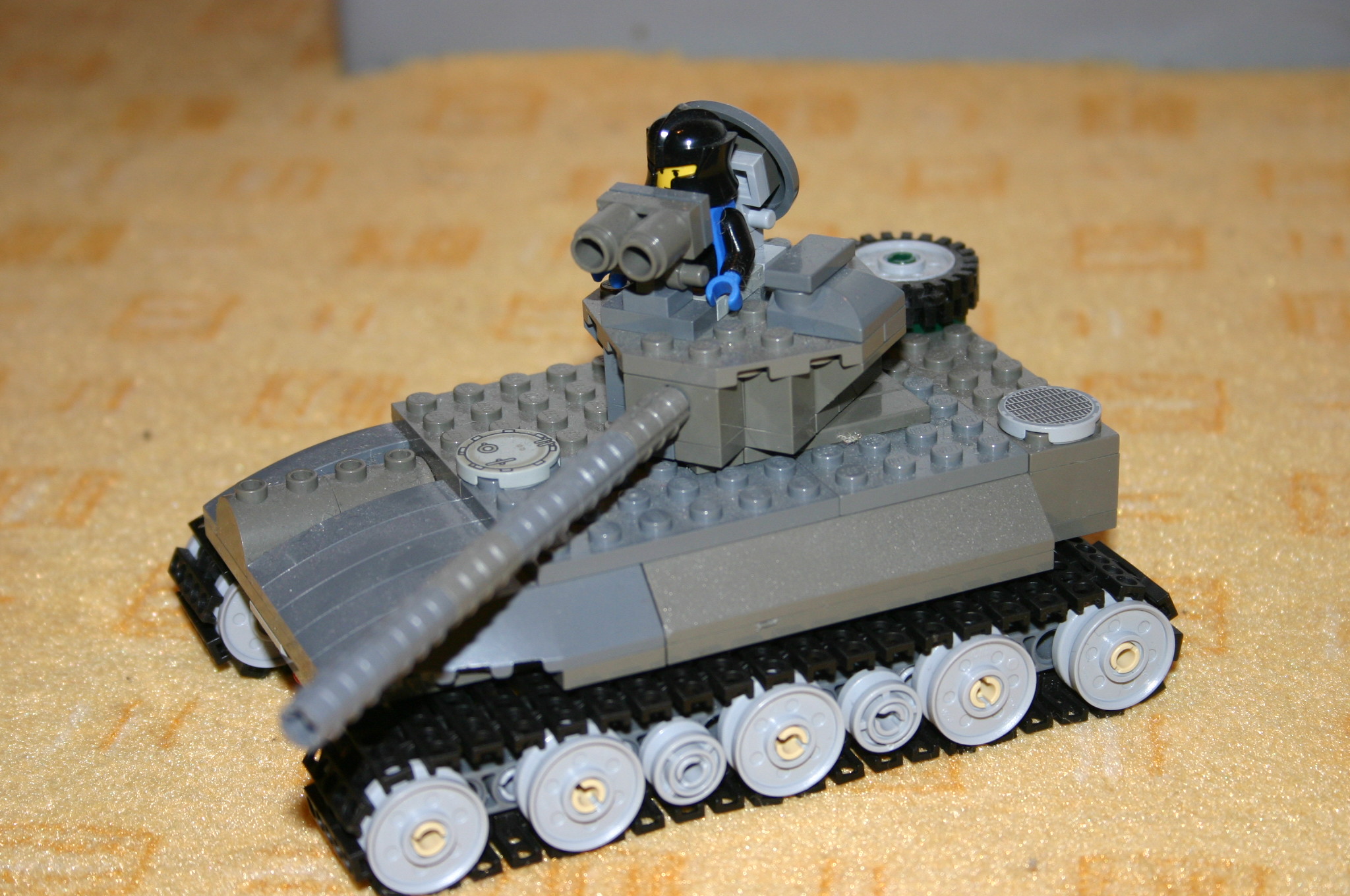 tank_2.jpg