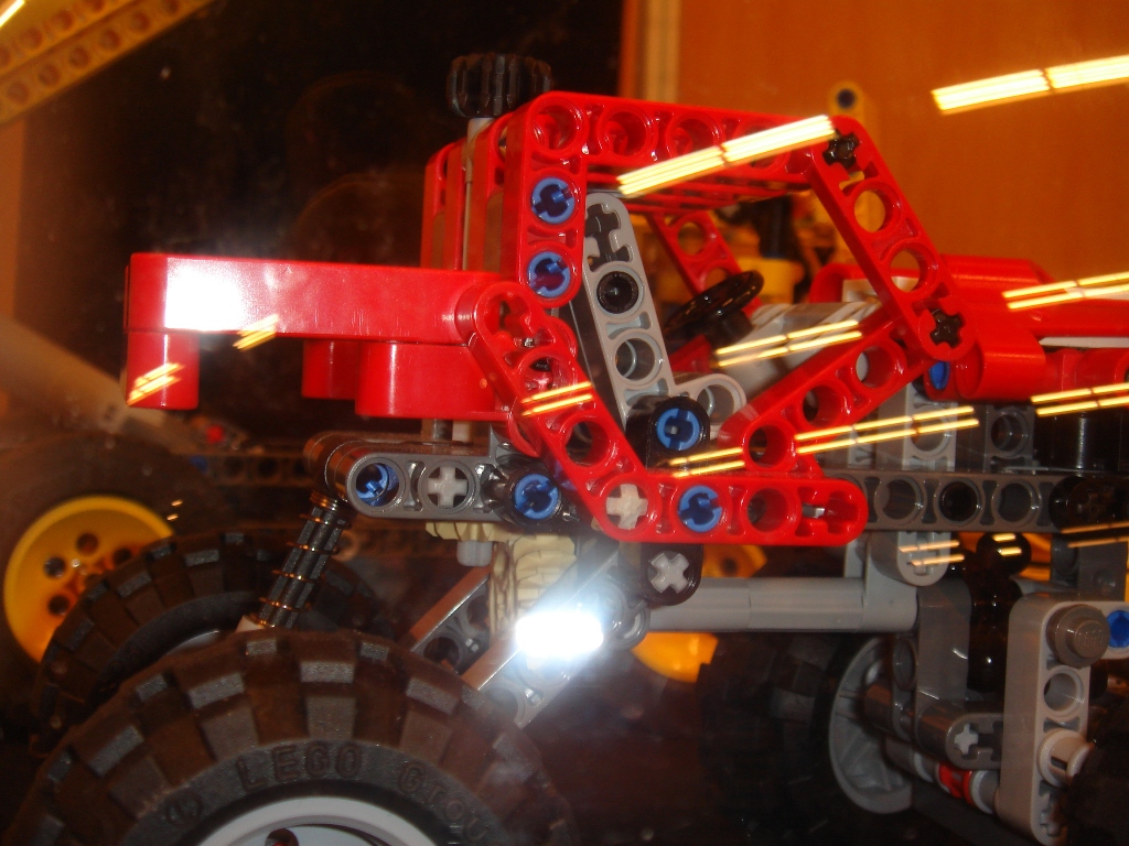 8261_04.jpg