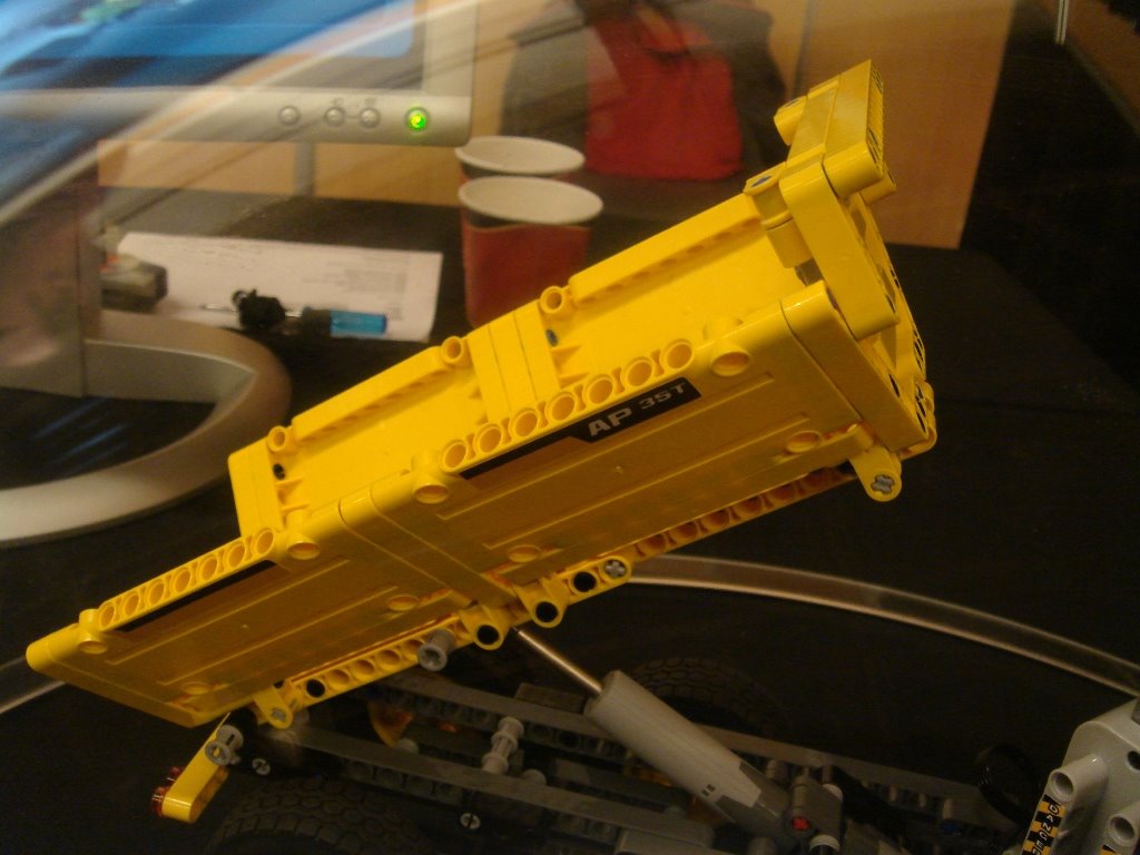 8264_04.jpg