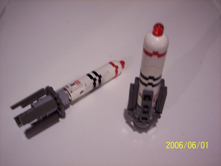 lego_missiles_002.jpg