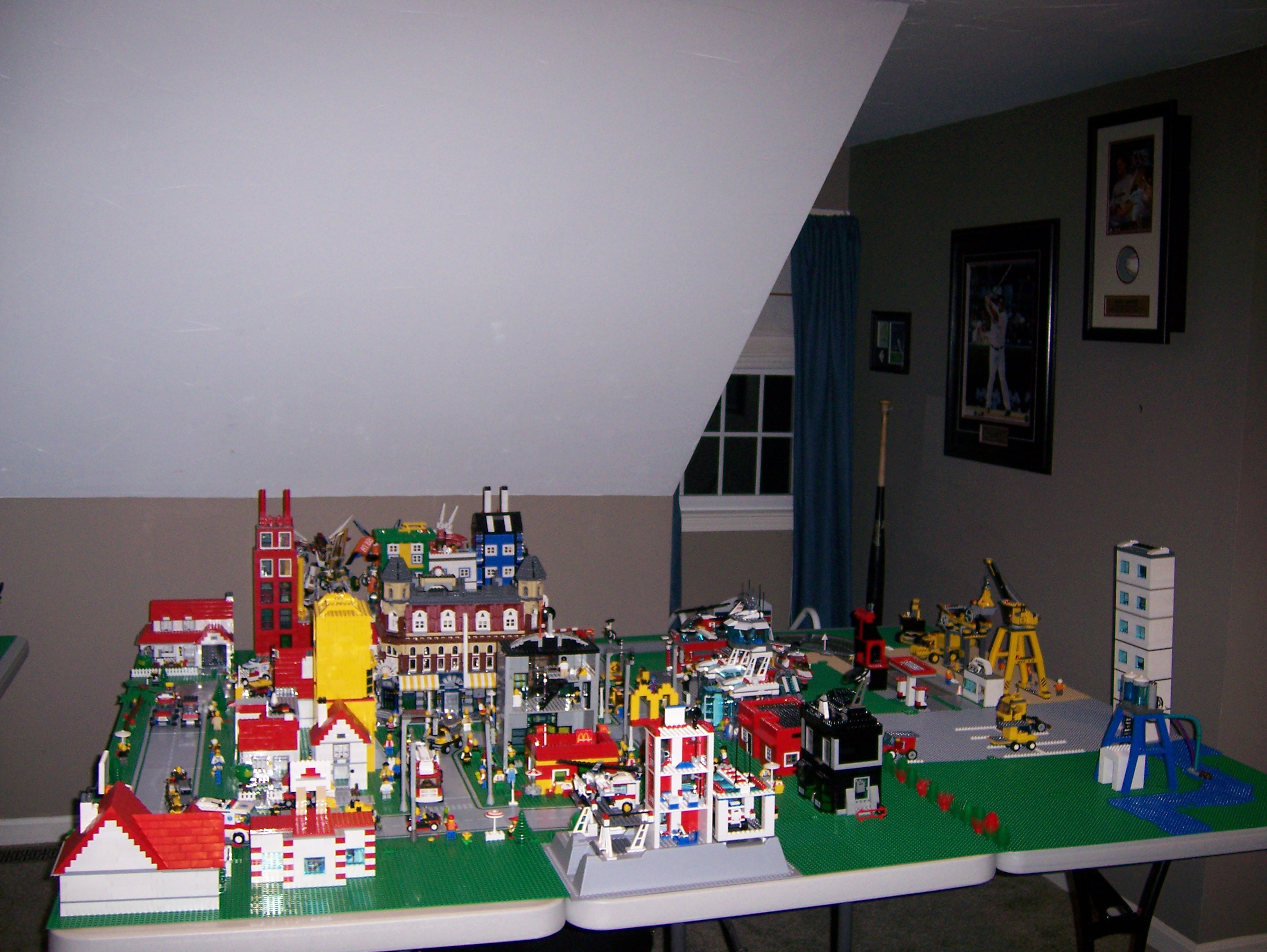 legopia_001.jpg