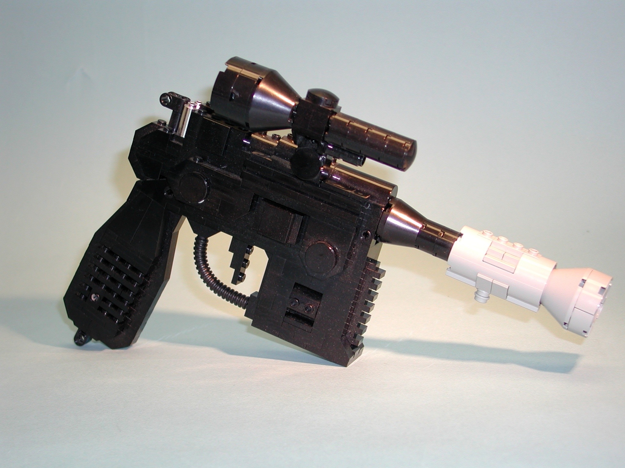 han_s_blaster_3.jpg