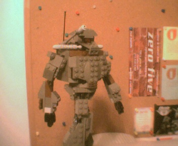 grey_mech_right_front.jpg