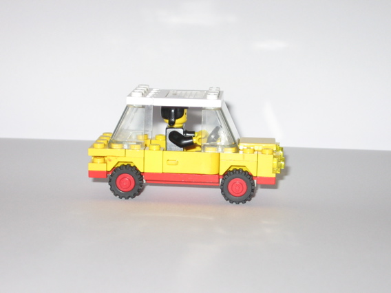 g2r_gelbes_auto_1.jpg