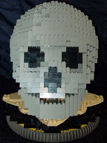 draaiplateautoshowmaskatron6351skul.jpg