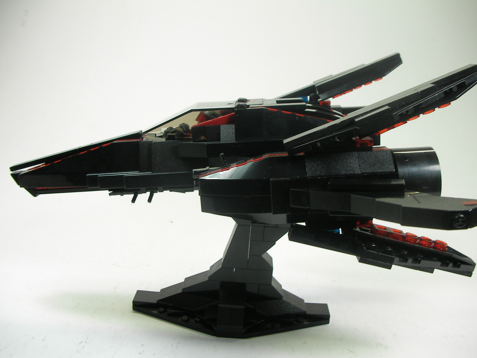 phantom_interceptor_c.jpg