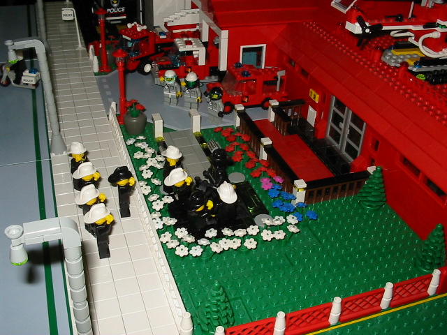 106-0617_img.jpg