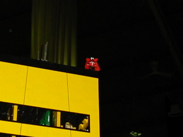 107-0742_img.jpg