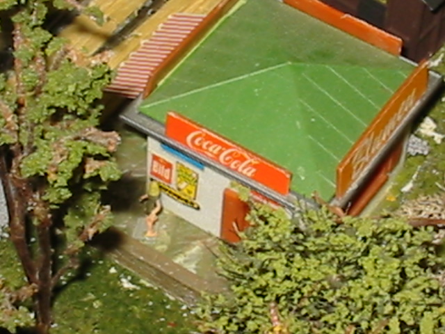 107-0723_img.jpg
