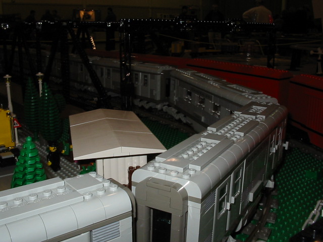 111-1106_img.jpg