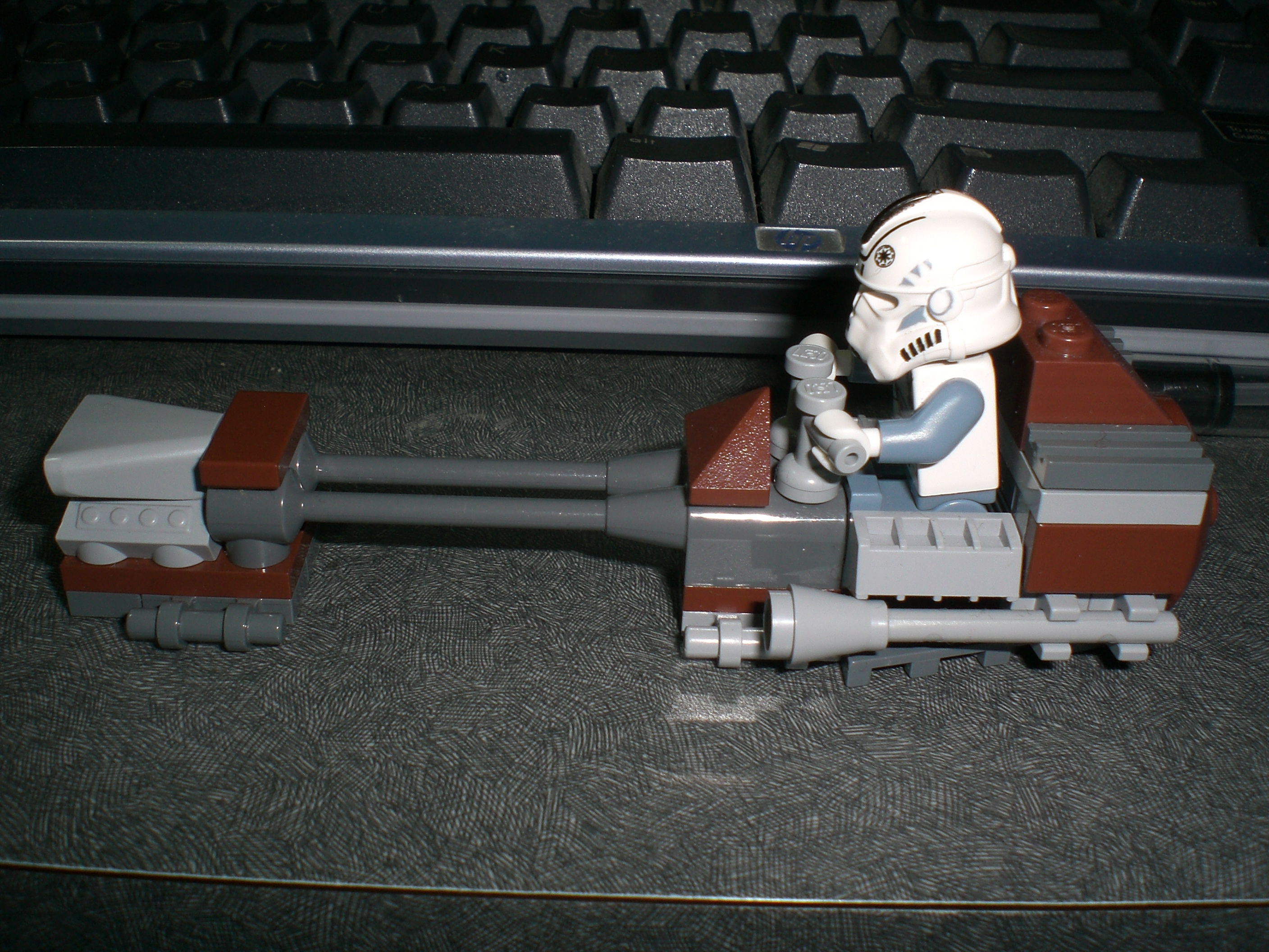 sw_tank_and_speeder_011.jpg