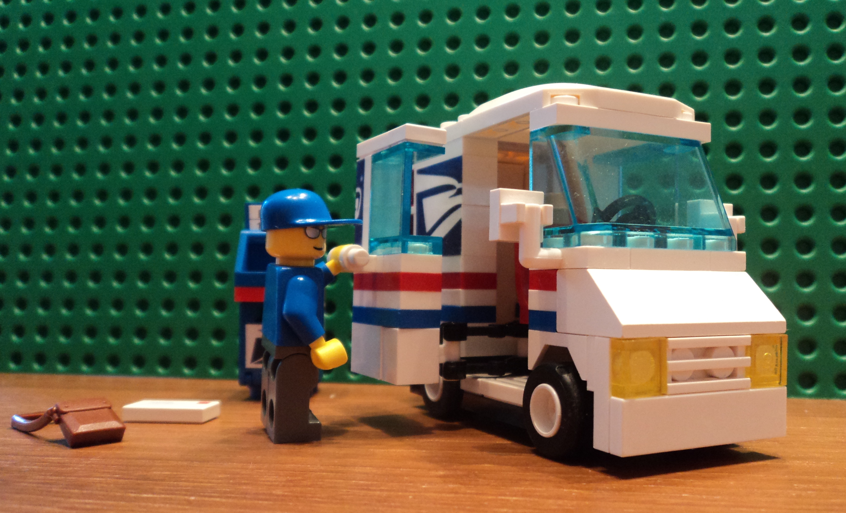 mailtruck2.jpg