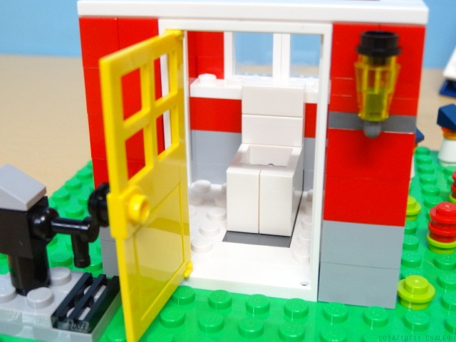 toilet-05.jpg