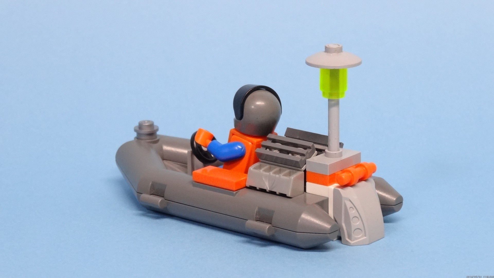 miniboat_02.jpg