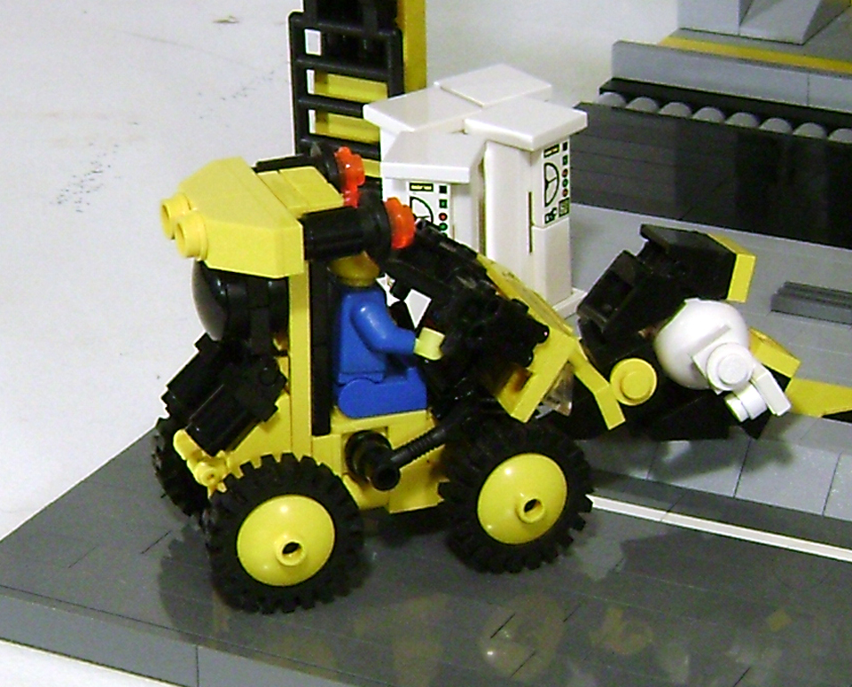 05mechbay0.jpg