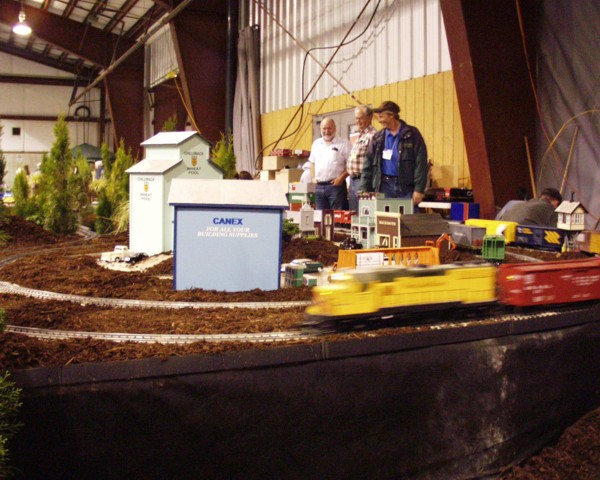 chilliwackhobbyshow2005_gardenrailway-13.jpg