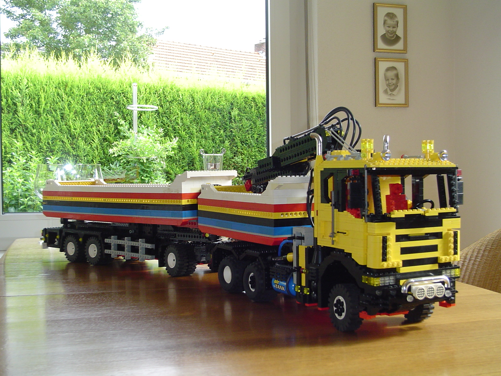 lego_scania_01.jpg