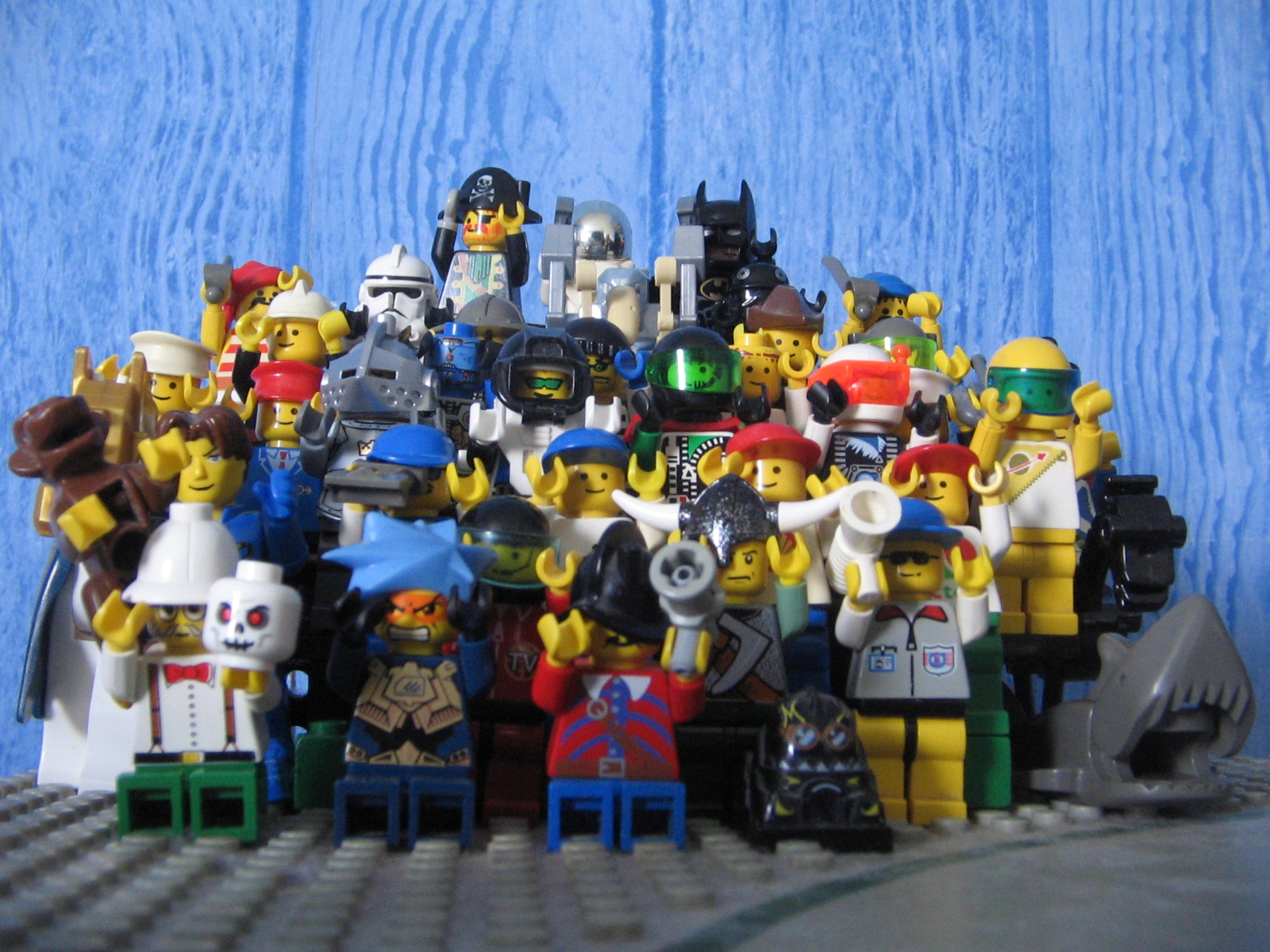 minifigs_zall.jpg